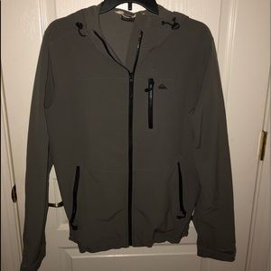 men’s gray windbreaker